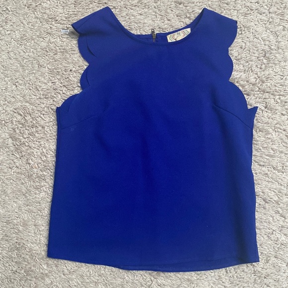 Royal blue scalloped sleeve top - Picture 1 of 2